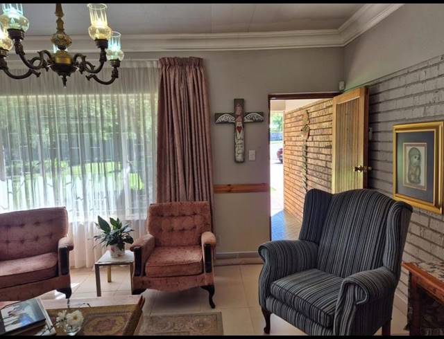 4 BEDROOM HOUSE FOR SALE IN MEYERHOF